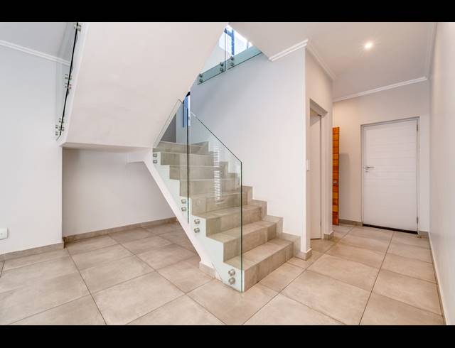 3 BEDROOM CLUSTER FOR SALE IN BRYANSTON